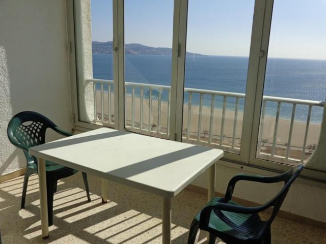Apartamento Apartamento Vista Mar Edificio Manhattan 19 Ampuriabrava Exterior foto
